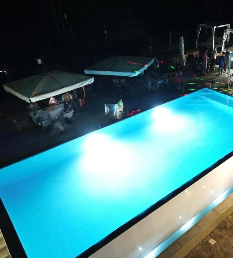 Il Basin Bed & Breakfast Calliano  ภายนอก รูปภาพ
